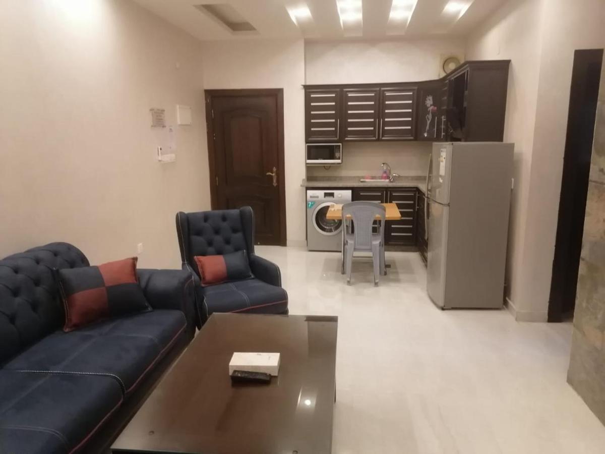 Al-Ahlam Hotel Apartments Aqaba Exterior photo